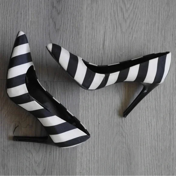 Black and White Striped Cosmoplitan Women's Heels - Picture 1 of 1
